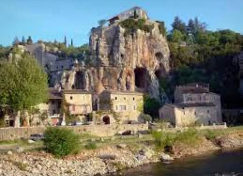 萨拉瓦斯La O'Liso Gorges De L'Ardeche别墅 外观 照片